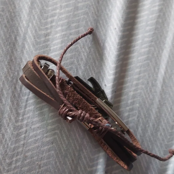 Adjustable Leather Bracelet funny pirate in brown - Picture 3 of 4